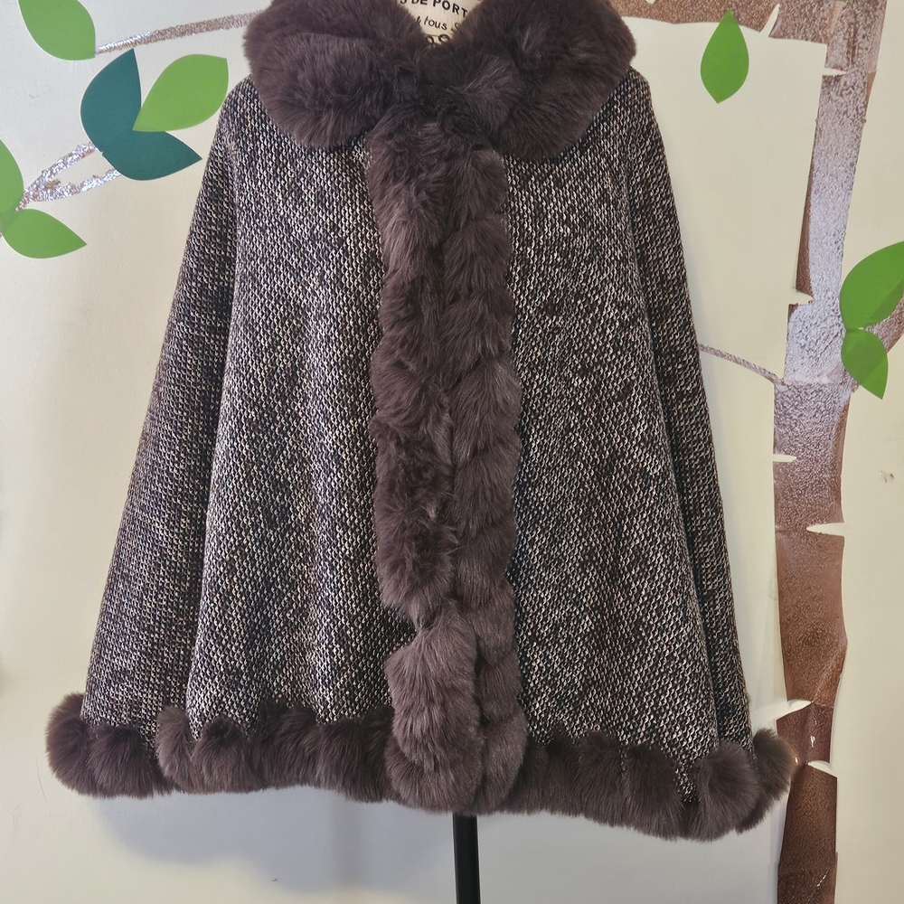Elegant Brown Fur-Trimmed Women's Cape